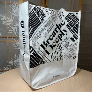 Lululemon Athletica: Shopping Bag 🛍 Measurements: H 16” x L 14" x W 6.75"